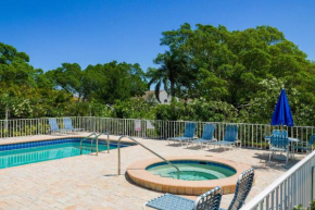 1239 Edgewater Circle